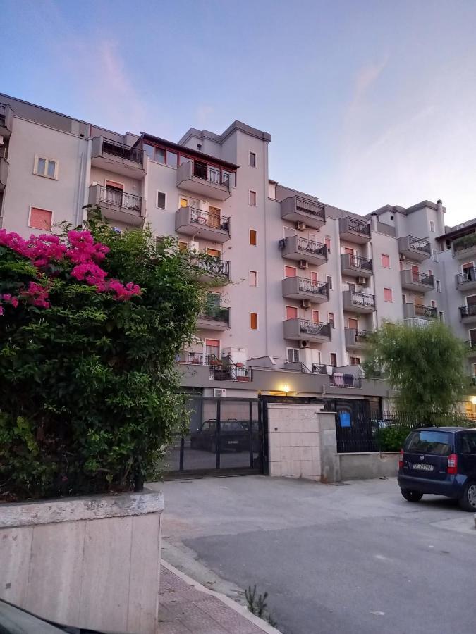 Hauze Trani Apartment Exterior foto